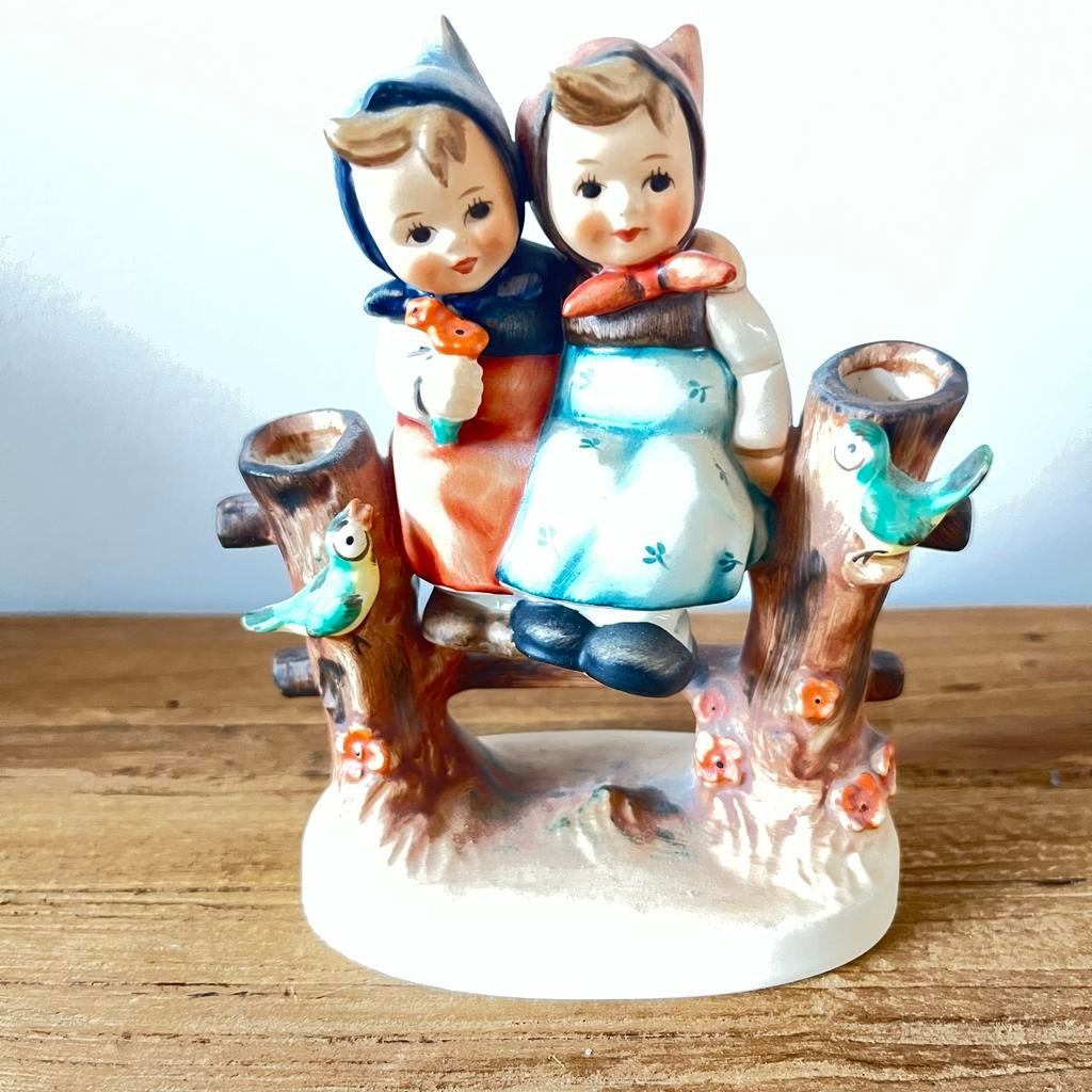 Hummel beeldje HUM 179 - Meisjes op hek, Ophalen