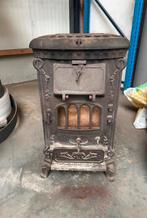 Antieke houtkachel, Huis en Inrichting, Kachels, Ophalen, Gebruikt, Hout, Houtkachel