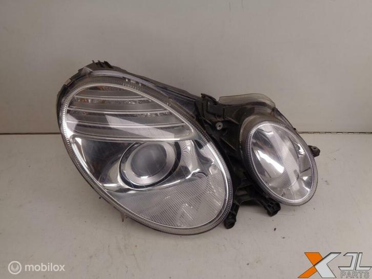 E-KLASSE W211 FACELIFT KOPLAMP RECHTS  A2118203061 STEUNEN, Auto-onderdelen, Verlichting, Mercedes-Benz, Gebruikt, Ophalen of Verzenden