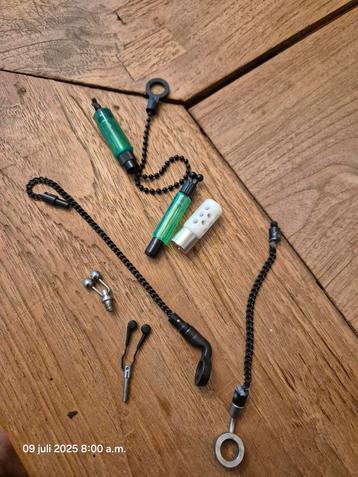 Gezocht oude of kapotte hangers, 🎣🎣onderdelen. beschikbaar voor biedingen