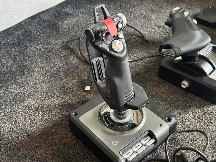 Logitech X52 HOTAS - Zo goed als nieuw!, Computers en Software, Joysticks, Zo goed als nieuw, Ophalen