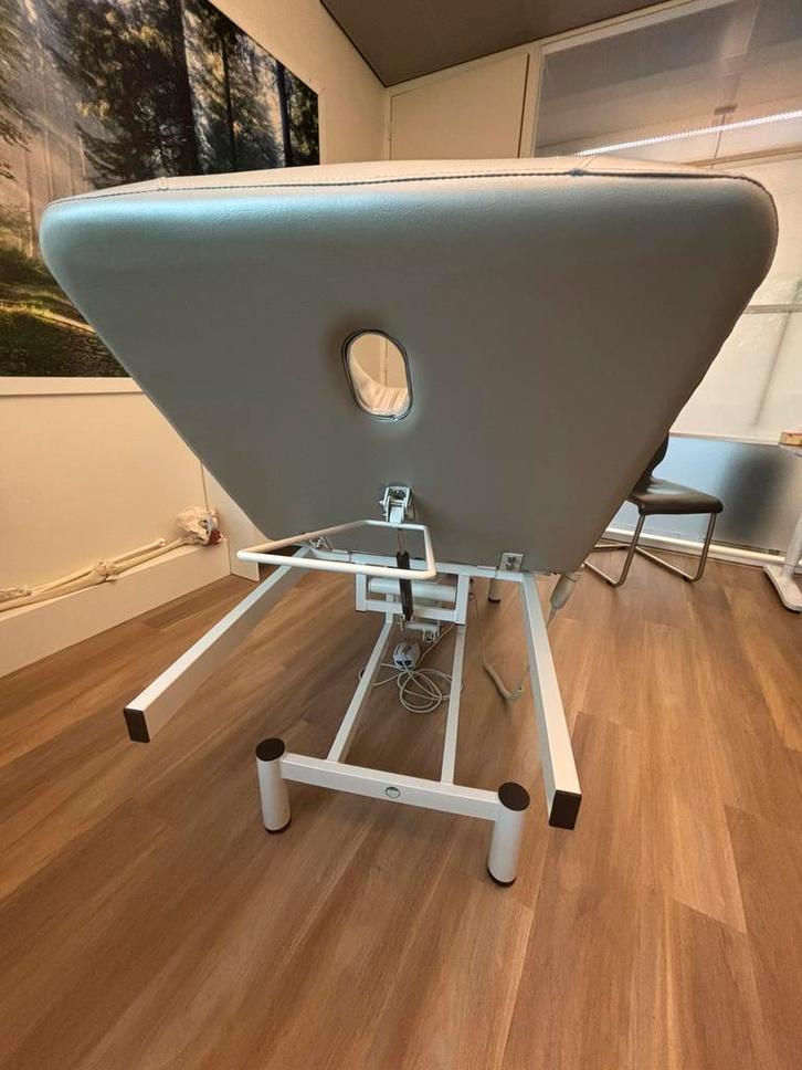 Massagetafel BUITENKANSJE, Sport en Fitness, Massageproducten, Zo goed als nieuw, Massagetafel, Ophalen