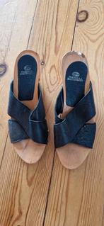 Fred de la Bretoniere muiltjes, hout en zwart leder, maat 37, Kleding | Dames, Schoenen, Ophalen of Verzenden, Zo goed als nieuw