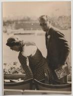 Originele persfoto Bernhard en Beatrix 1956 Aken, Foto, Ophalen of Verzenden, Zo goed als nieuw, 1940 tot 1960