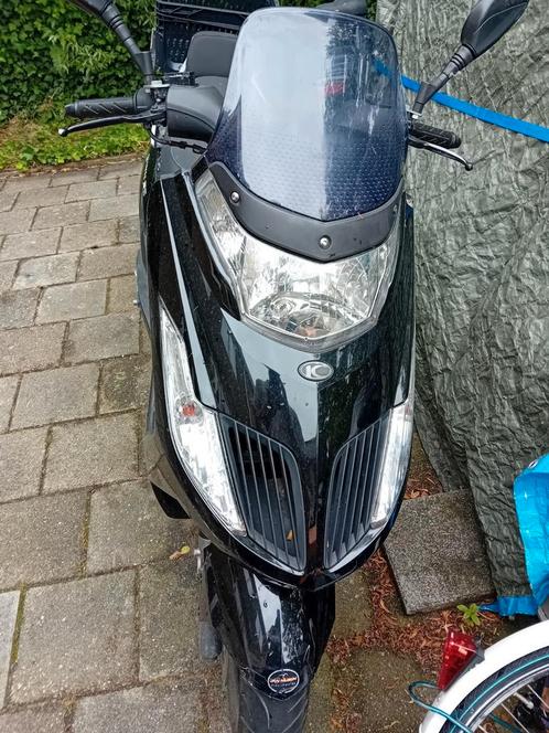 grand dink 50, Fietsen en Brommers, Scooters | Kymco, Gebruikt, Overige modellen, Maximaal 45 km/u, Benzine, Ophalen
