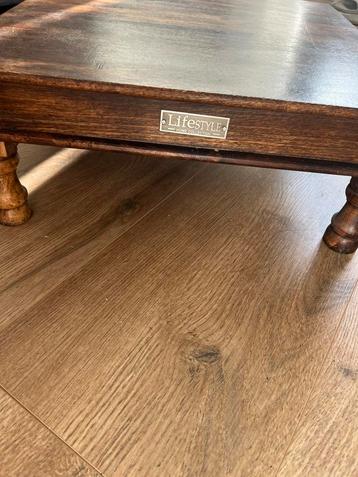 Salontafel beschikbaar voor biedingen