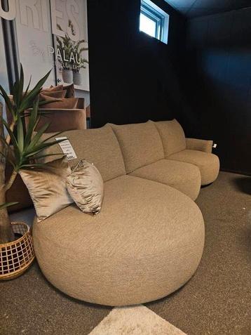 Bank Bigfoot passe-partout opruiming beschikbaar voor biedingen