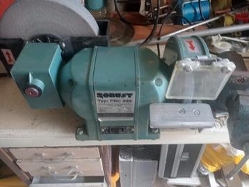 ROBUST Dubbele solide werkbankslijpmachine,Type PRO225 beschikbaar voor biedingen