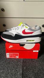 Nike Air Max 1 Volt Chili eur 44,5, Kleding | Heren, Schoenen, Zwart, Nieuw, Ophalen of Verzenden, Sneakers of Gympen