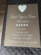 Decoratiebord Hotel Opa en Oma, Ophalen of Verzenden, Zo goed als nieuw