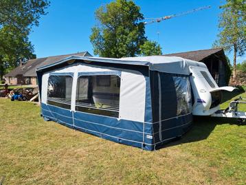 Hypercamp voortent beschikbaar voor biedingen