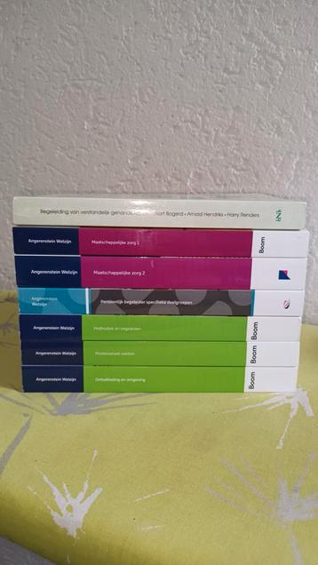Boeken school opleiding MBO-4 Persoonlijk Begeleider Specifi beschikbaar voor biedingen