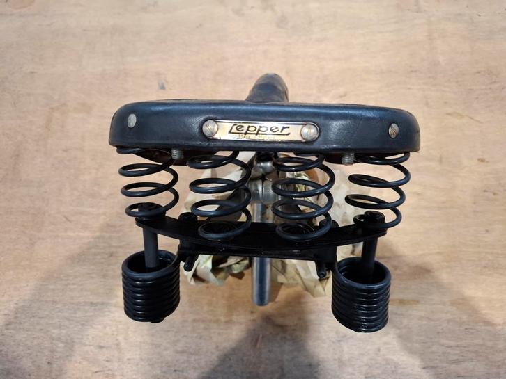 Lepper Primus Zadel - Vintage Fietszadel, Fietsen en Brommers, Fietsonderdelen, Gebruikt, Oldtimer, Zadel, Ophalen of Verzenden