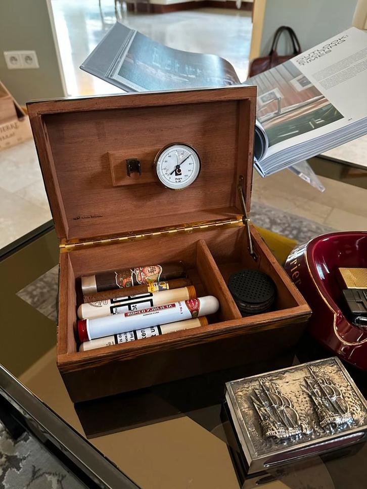 Vintage Elie Blue Sigaren Humidor - 1970, Verzamelen, Rookartikelen, Aanstekers en Luciferdoosjes, Gebruikt, Tabaksdoos of Verpakking