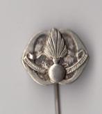 KMAR Koninklijke Marechaussee embleem speldje Versie A, Niet vindbaar, Niet vindbaar, Nederland, Embleem of Badge