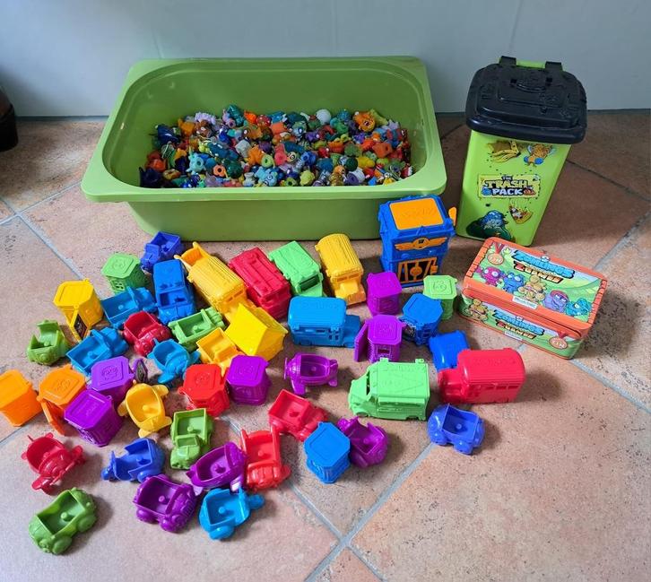 Grote verzameling figuurtjes autootjes Superzings Zomlings, Verzamelen, Speelgoed, Gebruikt, Ophalen of Verzenden