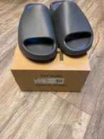 Adidas Yeezy Slide slate grey maat 47, Kleding | Heren, Nieuw, Adidas Yeezy, Ophalen of Verzenden, Sneakers of Gympen