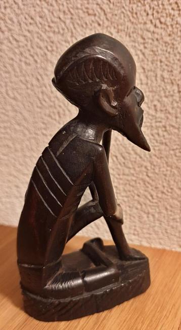 Ebony Bali beeldje 'denkende man' 4x12cm gave houten vintage beschikbaar voor biedingen