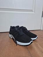 Zwarte Sneakers - Maat 41 - Nieuw!, Kleding | Dames, Schoenen, Zwart, Nieuw, Ophalen of Verzenden, Sneakers of Gympen
