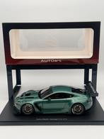 AUTOart Aston Martin V12 Vantage GT3 1:18 - Nieuw, Hobby en Vrije tijd, Modelauto's | 1:18, Ophalen of Verzenden, Nieuw, Auto