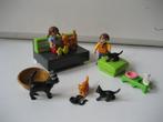 playmobil kinderen met poezen op bank, Ophalen of Verzenden, Zo goed als nieuw