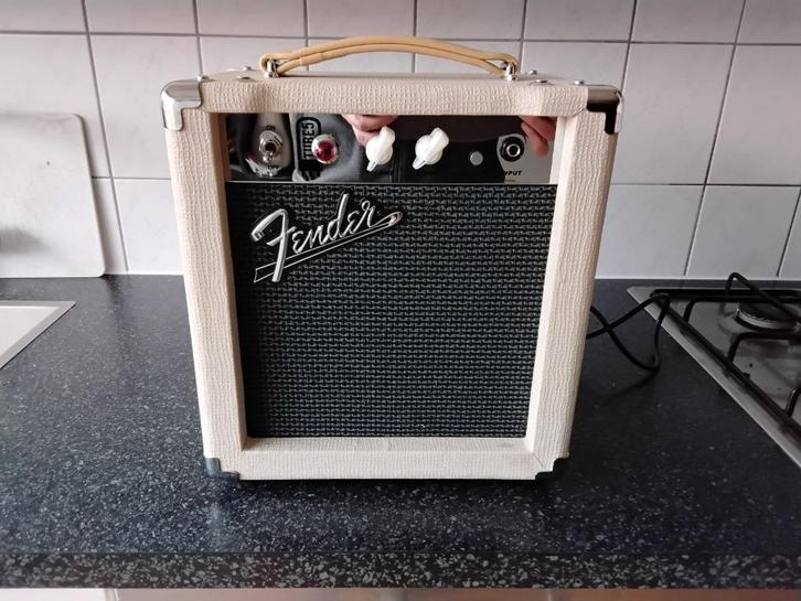 Harley Benton Tube 5 combo / Fender Champ stijl, Muziek en Instrumenten, Versterkers | Bas en Gitaar, Zo goed als nieuw, Gitaar