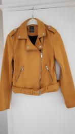 Suède jasje maat 38, Kleding | Dames, Jasjes, Kostuums en Pakken, Maat 38/40 (M), Primark, Ophalen of Verzenden, Zo goed als nieuw