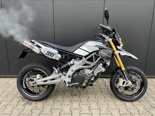 Aprilia Dorsoduro 750 - 2009 - A2 (35 kw), Motoren, Motoren | Aprilia, Bedrijf, SuperMoto, 12 t/m 35 kW, 2 cilinders, Ophalen