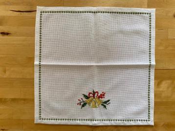 Vintage geborduurd Kerst kleedje Klokken rookvrij huis zgan beschikbaar voor biedingen