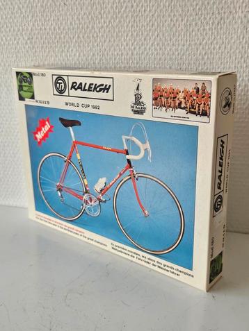 Raleigh World Cup 1982 Model - Schaal 1:9 beschikbaar voor biedingen