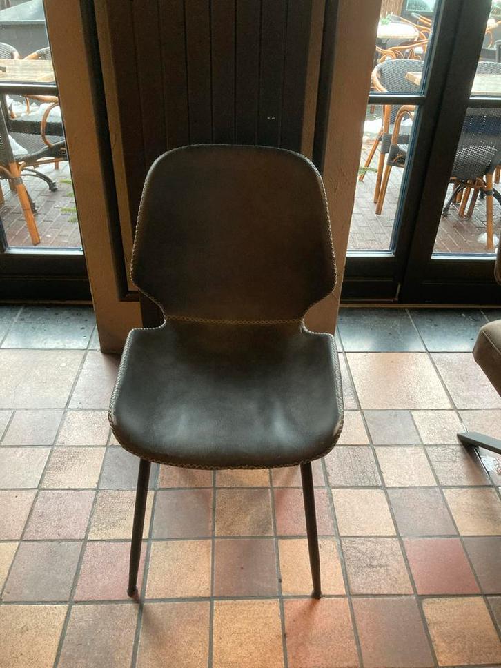 Set van 20 Stoelen - Stijlvol en Comfortabel, Huis en Inrichting, Stoelen, Gebruikt, Vijf, Zes of meer stoelen, Metaal, Grijs