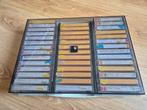 Cassettebandjes te koop, Cd's en Dvd's, Cassettebandjes, Ophalen of Verzenden, Zo goed als nieuw, Origineel, Met bewaardoos, rek of koffer