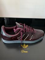 Adidas Dime maat 43 1/3, Kleding | Heren, Schoenen, Bruin, Nieuw, Ophalen of Verzenden, Sneakers of Gympen