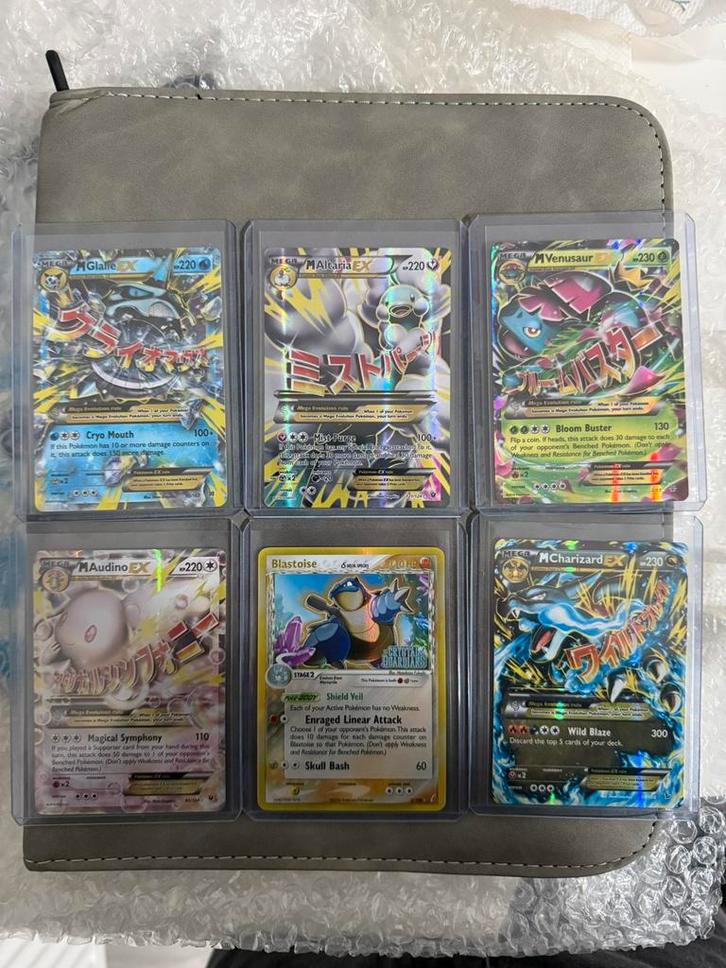 Binder Pokemon kaarten Mega pokemon, Hobby en Vrije tijd, Verzamelkaartspellen | Pokémon, Zo goed als nieuw, Ophalen of Verzenden