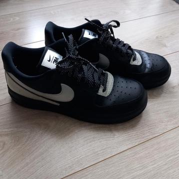 NIKE 3M AIR FORCE 1 zwart metalic zilver MAAT 44 ZGAN  beschikbaar voor biedingen