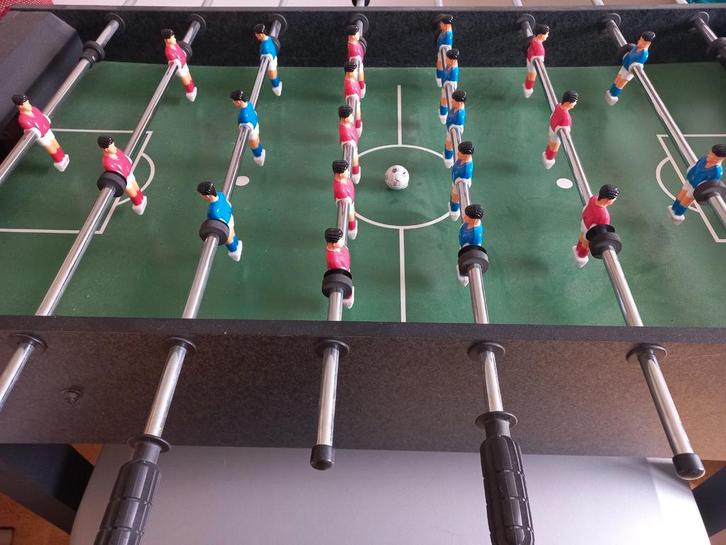 Voetbaltafel voor kinderen en volwassenen, Hobby en Vrije tijd, Gezelschapsspellen | Overige, Zo goed als nieuw, Ophalen