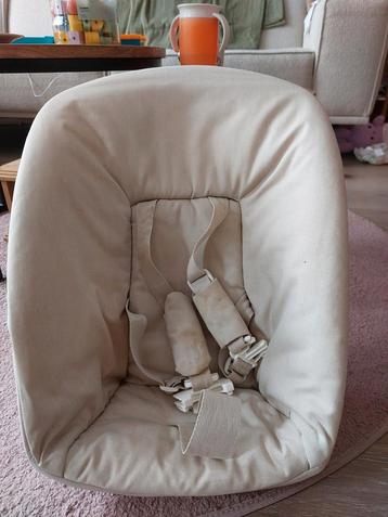 Stokke Kuipstoel + Doek Sterretjes/Vlinders beschikbaar voor biedingen
