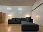 SHOWMODEL Minotti Andersen Hoekbank Donkergrijs NP: €27.500, Huis en Inrichting, Banken | Bankstellen, 250 tot 300 cm, Hoekbank