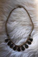 Gouden ketting met khaki legergroene hangers statement, Overige materialen, Verstelbaar, Verzenden, Zo goed als nieuw