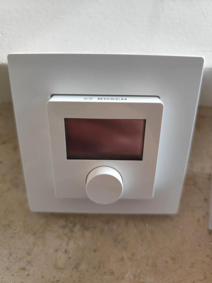 Bosch CR 11 Kamerthermostaat, Doe-het-zelf en Verbouw, Thermostaten, Ophalen