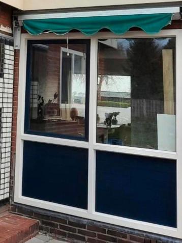 Kunststof kozijn met draaikiep raam en A++ glas. beschikbaar voor biedingen