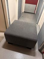 Poef / Voetenbank - Prima Staat!, Huis en Inrichting, Banken | Voetenbanken en Poefen, Ophalen, Gebruikt, Vierkant, Stof