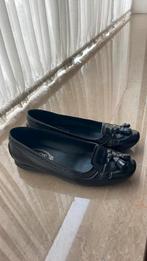 Tod’s, Ophalen of Verzenden, Zo goed als nieuw, Zwart, Instappers