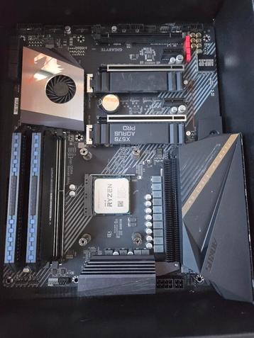 Gigabyte x570 Aorus Pro AM4 +cpu ryzen 9 5900x beschikbaar voor biedingen