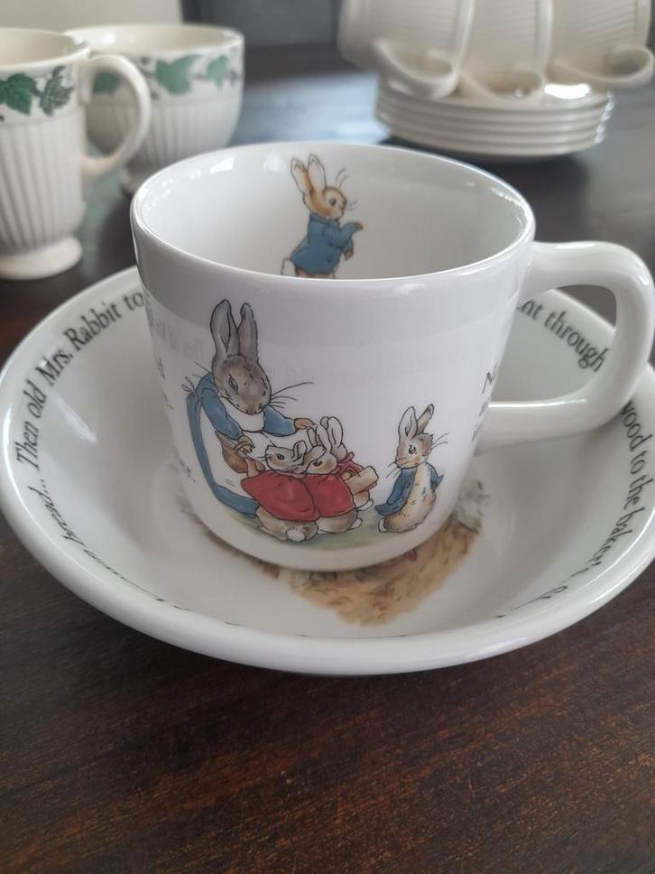 Wedgwood Peter Rabbit Kop en Schotel, Antiek en Kunst, Antiek | Servies los, Ophalen of Verzenden