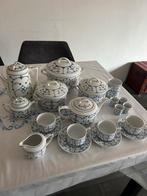 Jager blauwe saks sevies 3x dekschalen en serviesdelen., Gebruikt, Overige typen, Ophalen of Verzenden, Overige stijlen