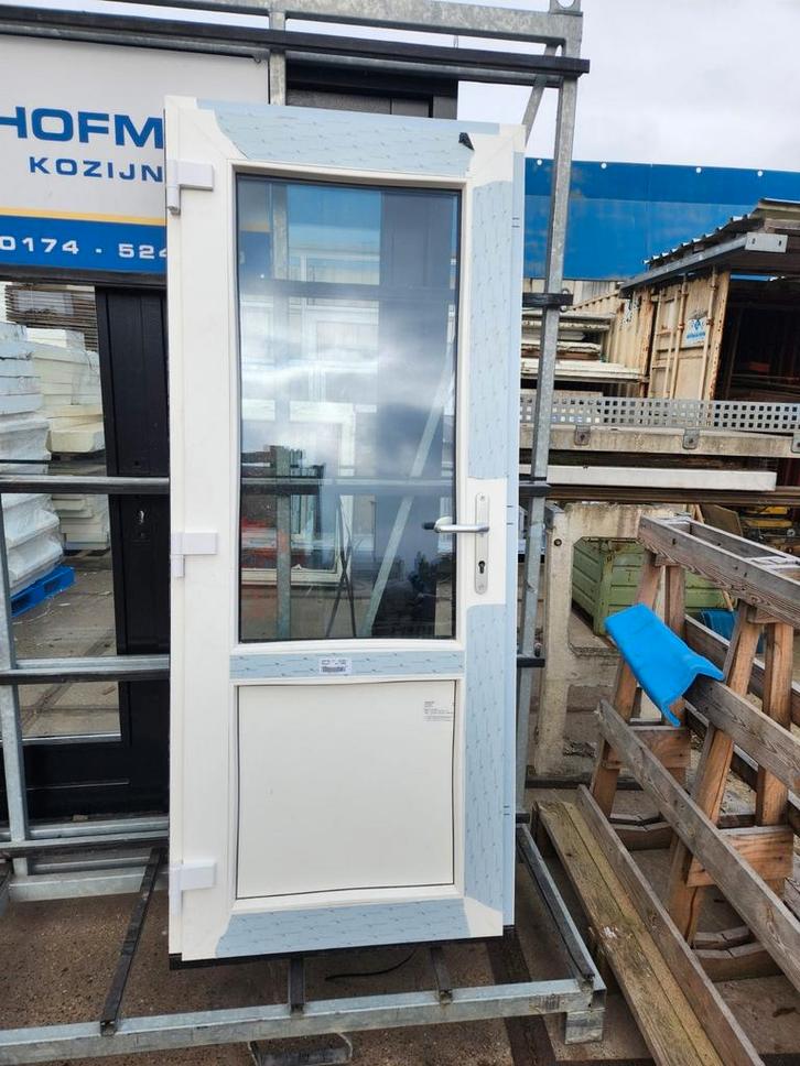 Kunststof deur met kozijn, achterdeur, pvc, enkeldeurskozijn, Doe-het-zelf en Verbouw, Kozijnen en Schuifpuien, Zo goed als nieuw