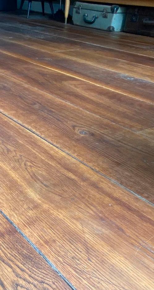 Dubbel gerookt massief eiken vloer 25m2, Doe-het-zelf en Verbouw, Vloerdelen en Plavuizen, Gebruikt, Vloerdelen of -planken, Hout