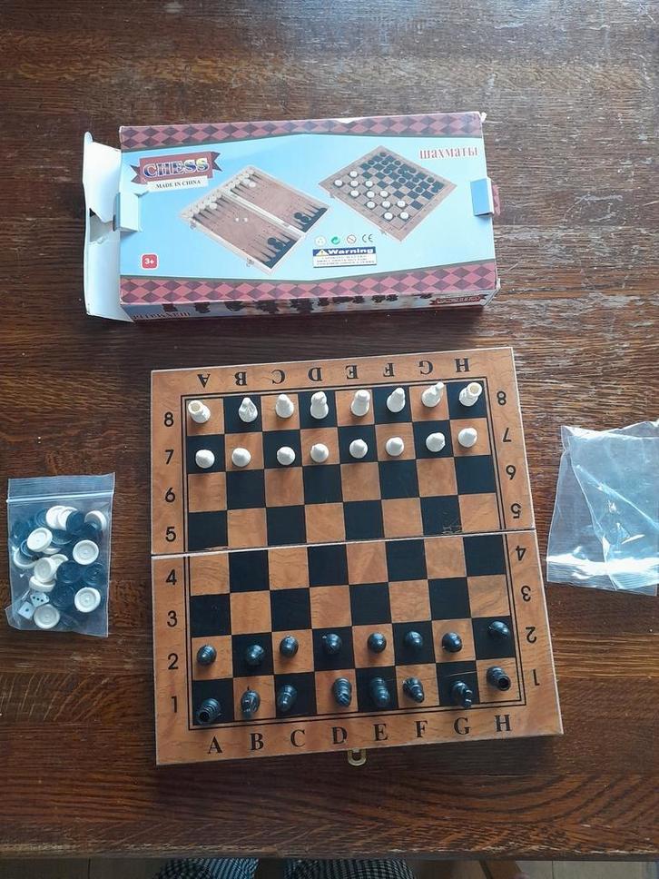 Klein (reis) schaakspel, Hobby en Vrije tijd, Gezelschapsspellen | Bordspellen, Zo goed als nieuw, Ophalen