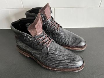 Floris van Bommel herenschoenen maat 9.5 / 43.5 H beschikbaar voor biedingen